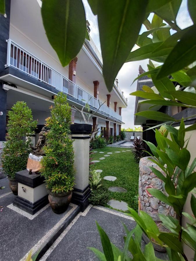 The Lucky Canggu Exteriör bild